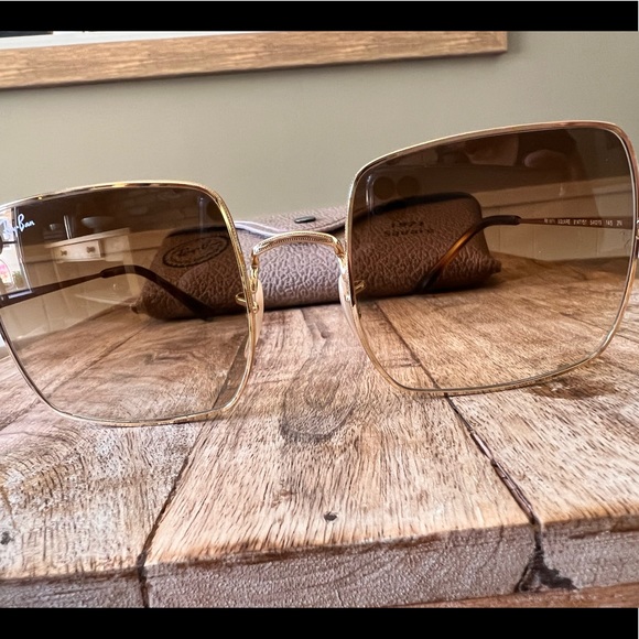 🚫 SOLD 🚫 - Picture 6 of 13